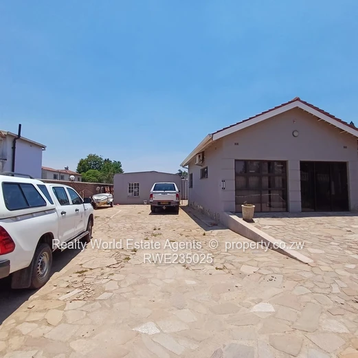 Prime Avondale Commercial Property To Let