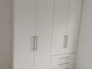 2 Bedroom Flat & Apartment