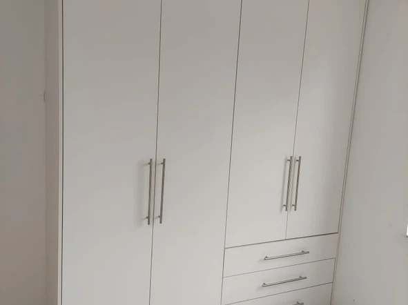 2 Bedroom Flat & Apartment