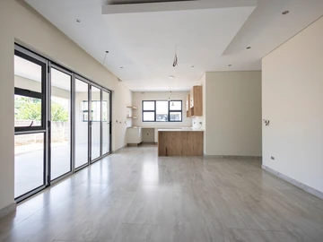 3 Bedroom Flat & Apartment