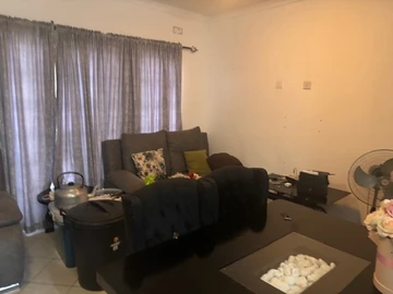 2 Bedroom Flat & Apartment