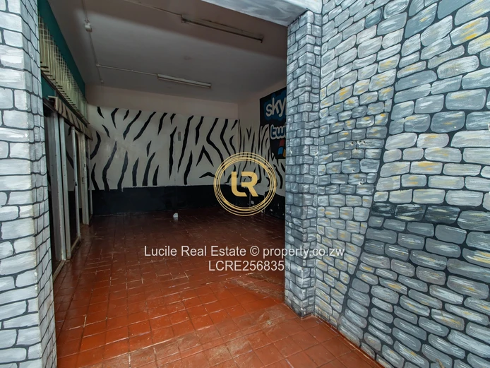 Prime Commercial Space To Let – Strathaven Shopping Centre, Harare