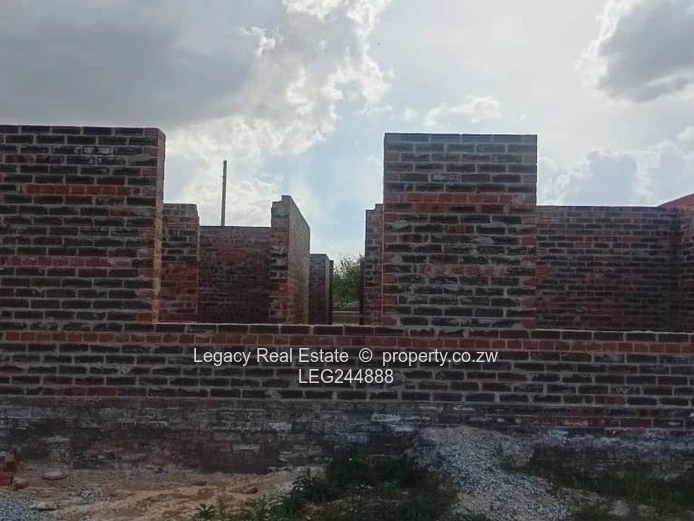 Incomplete House For Sale In Cold Comfort Pleasant Valley| Sole Mandate