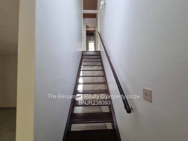 Modern Apartment In Strathaven