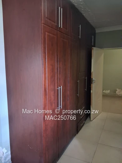 4 bedroom house to let in goodhope
