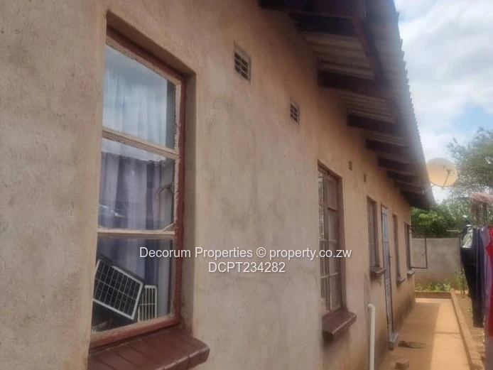 3-Bed  Dzivarasekwa 2 Home for sale.