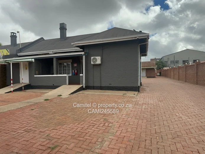 320m2 Office in Avenues, Harare CBD — Borehole