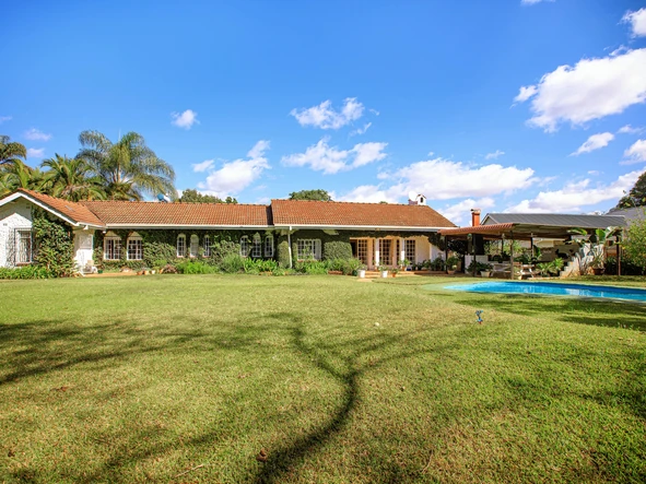 6 Bedroom House