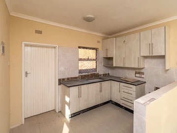 2 Bedroom Garden Flat