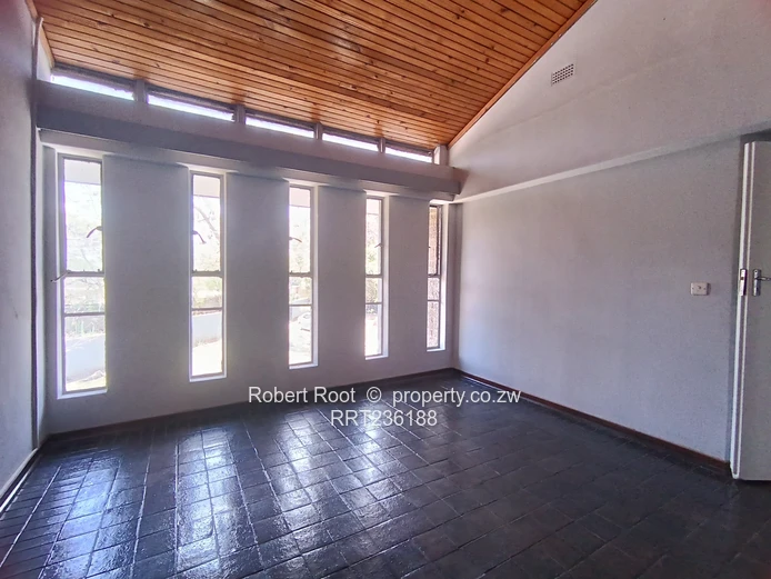 5 bed Commercial and Residential property in Sentosa