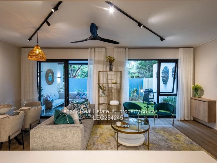 Stylish 3-Bed Garden Flat with Private Patio in Vainona