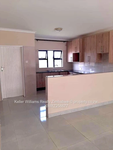 Flat for Sale in Old Marlborough (Sole Mandate)