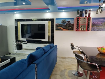 3 Bedroom Flat & Apartment