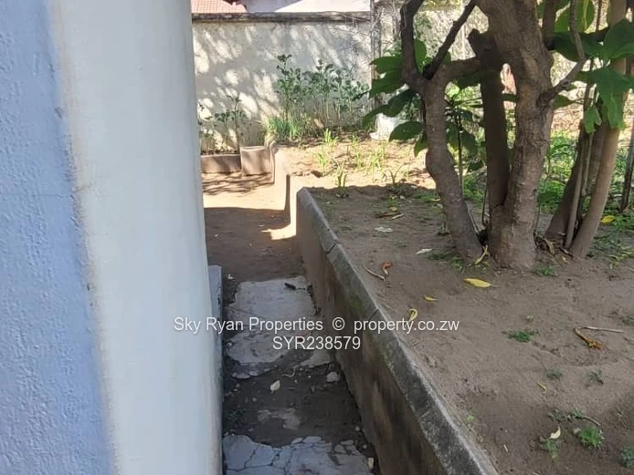 Hatfield Garden Flat For Sale