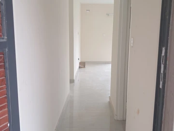 2 Bedroom Flat & Apartment