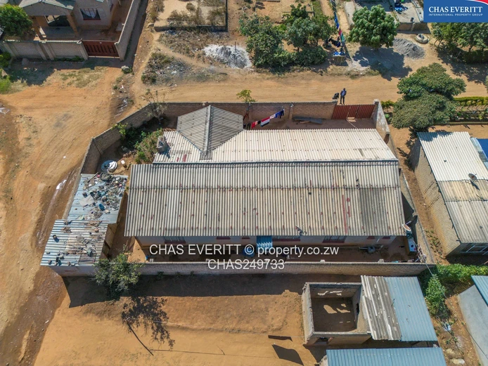 Chitungwiza Unit L Ext 4 beds House For Sale