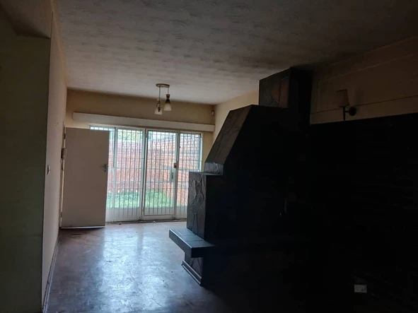 3 Bedroom Flat & Apartment