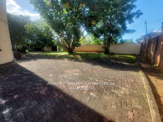 Executive doble storey commercial property for sale