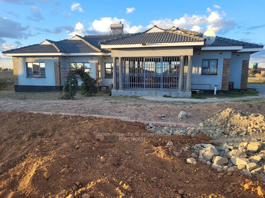 4 Bed Houses for Sale in Rockview RWS190651