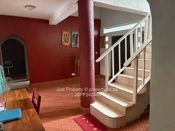 Brookview 6-Bed House with Verandas, Garden & Borehole