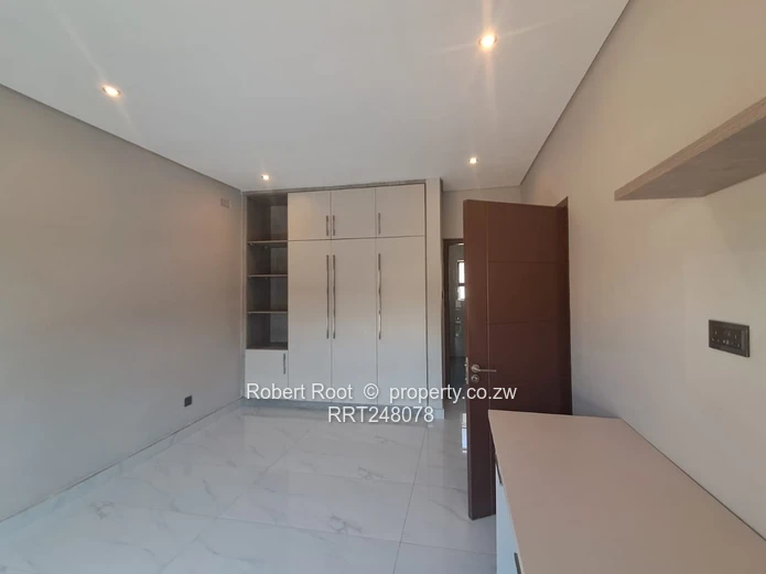 Exquisite 3 bed duplex apartment in Mount Pleasant