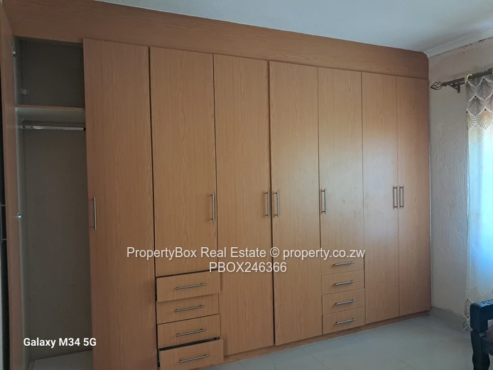 Marlborough Mews Fully furnished 4 bed cluster unit for rent.