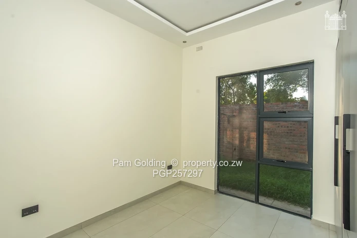 Ready To Move In 3 Bed Townhouse
