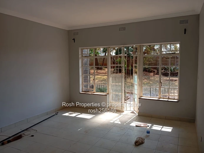 2-Bed Garden Flat Greendale North with Borehole