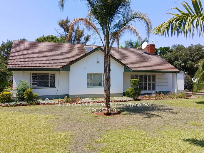 Milton Park Commercial House For Sale