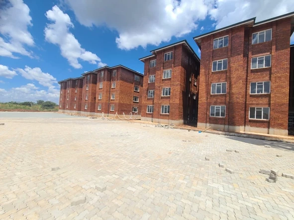 2 Bedroom Flat & Apartment