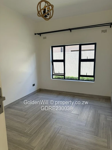 4bed (all en-suite) house in Mount pleasant 