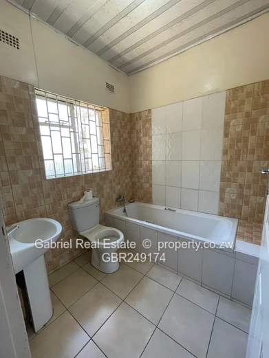 7-Bedroomed Cluster House For Sale 