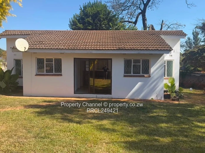  3-Bed Cottage with Solar & Borehole — Helensvale