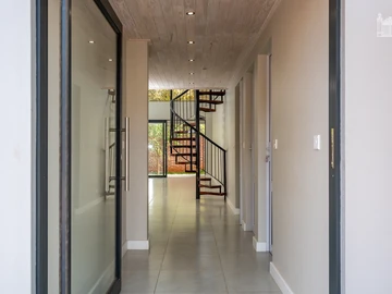 4 Bedroom Garden Flat