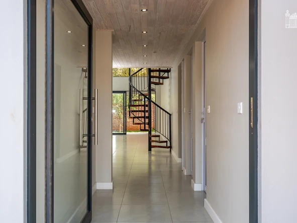 4 Bedroom Garden Flat