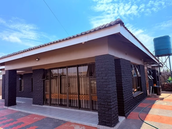 5 Bedroom House