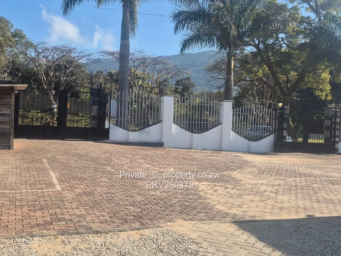 Commercial Property to let in the Main Street of Mutare 