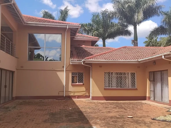 8 Bedroom House