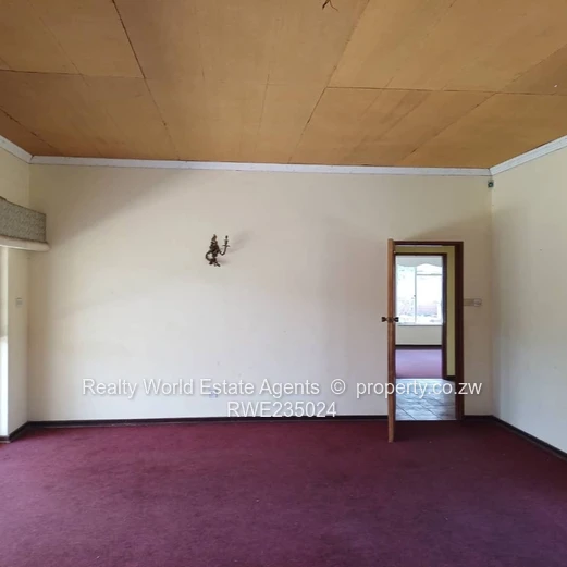 Three Bedroomed Property To Rent-Suitable for Commercial Use