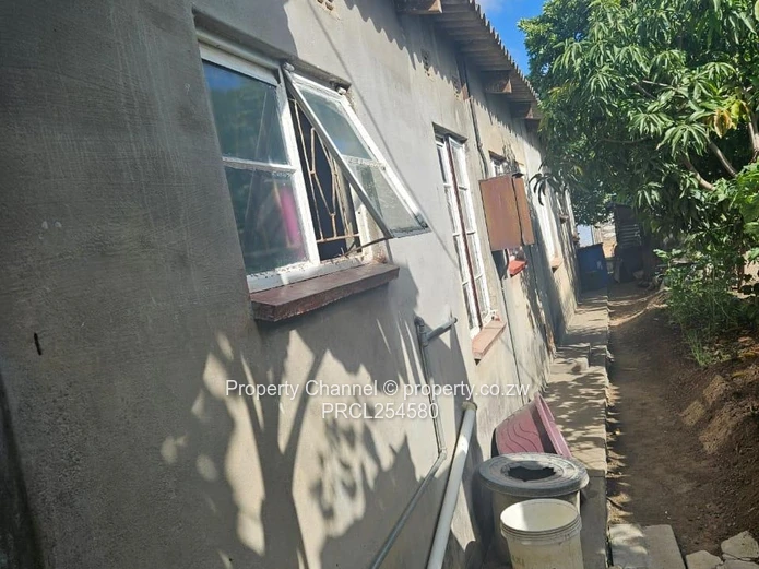 High- Yield Investment: 5-Bed Family Home in Gweru (Sole Mandate)