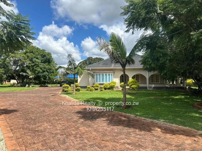 Marlborough House for Rent With a 3 Bed Cottage 