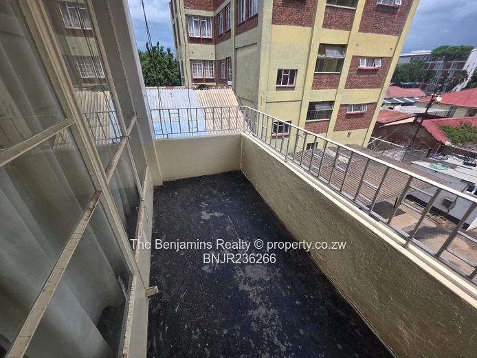 Furnished Flat In The Avenues