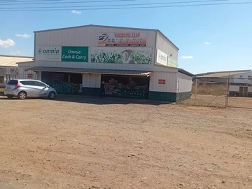 Commercial & Industrial Land