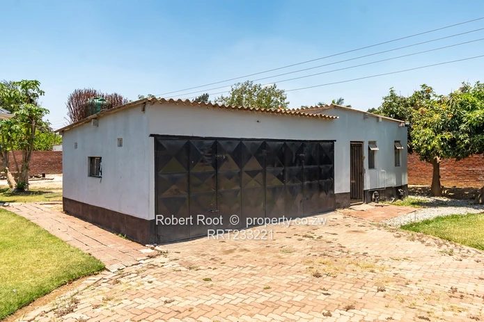 Renovated commercial property in Eastlea