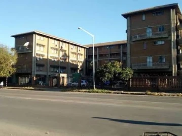 2 Bedroom Flat & Apartment