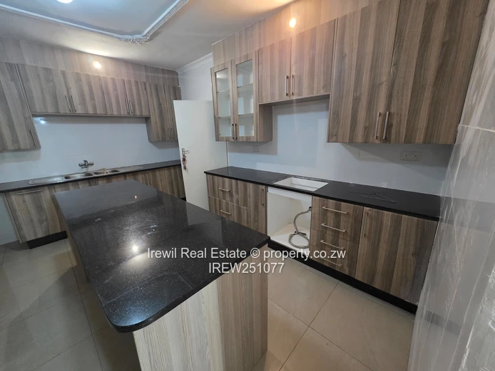 Riverside Park 4 Beds  (Sole Mandate)