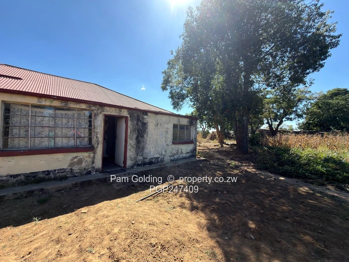 Montgomery Property For Sale. Good Buy.   (Sole Mandate)