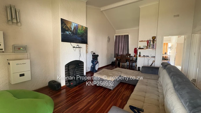 Charming 3-Bedroom Garden Flat In Avondale West (Sole Mandate)