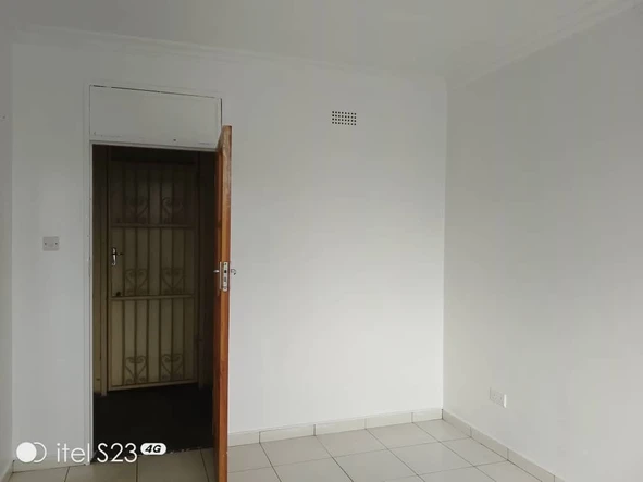 Flat & Apartment