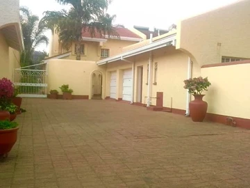 4 Bedroom Townhouse Complex